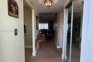 8135 Sunrise Lakes Blvd, Sunrise, FL 33322 - Photo 7