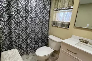 8135 Sunrise Lakes Blvd, Sunrise, FL 33322 - Photo 13