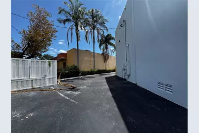 6151 Pembroke Rd, Hollywood, FL 33023 - Photo 5