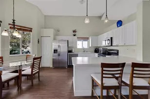 2002 SE 17th Ave, Homestead, FL 33035 - Photo 9