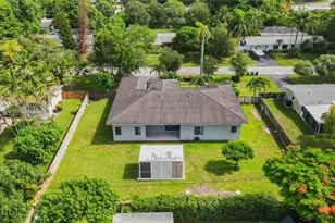 9340 SW 177th St, Palmetto Bay, FL 33157 - Photo 7
