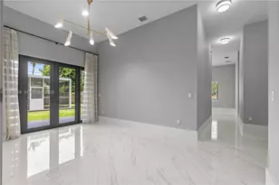 9340 SW 177th St, Palmetto Bay, FL 33157 - Photo 11