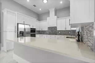 9340 SW 177th St, Palmetto Bay, FL 33157 - Photo 17