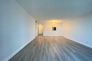 301 NE 14th Ave, Hallandale Beach, FL 33009 - Photo 7