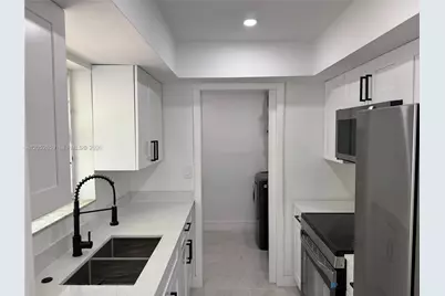 890 SW 28th St #1, Fort Lauderdale, FL 33315 - Photo 1