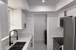 890 SW 28th St, Fort Lauderdale, FL 33315 - Photo 1