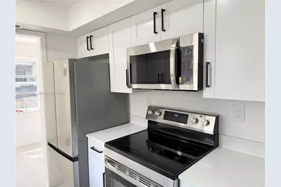 890 SW 28th St #1, Fort Lauderdale, FL 33315 - Photo 3