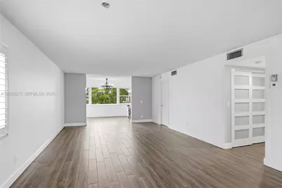 9501 Sunrise Lakes Blvd #201, Sunrise, FL 33322 - Photo 9
