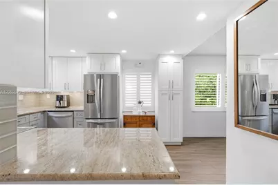 9501 Sunrise Lakes Blvd #201, Sunrise, FL 33322 - Photo 3