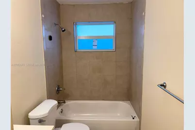 1200 NW 9th St #B, Fort Lauderdale, FL 33311 - Photo 5