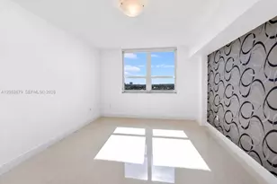 3232 SW 22nd St, Miami, FL 33145 - Photo 9