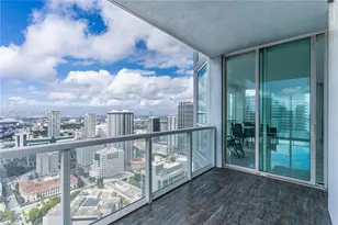 244 Biscayne Blvd, Miami, FL 33132 - Photo 7