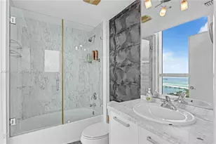 244 Biscayne Blvd, Miami, FL 33132 - Photo 23