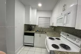 312 NW 114th Ave, Sweetwater, FL 33172 - Photo 15