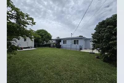 3445 NW 81st Ter, Miami, FL 33147 - Photo 21