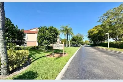 11216 SW 12th St #104, Pembroke Pines, FL 33025 - Photo 1