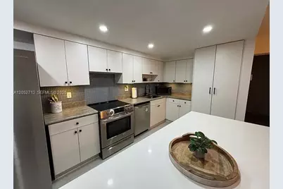 14293 Kendale Lakes Cir #14293, Miami, FL 33183 - Photo 7