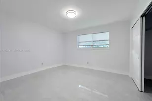 940 NW 32nd Ct, Miami, FL 33125 - Photo 5