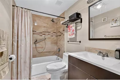 2377 N 37th Ave, Hollywood, FL 33021 - Photo 23