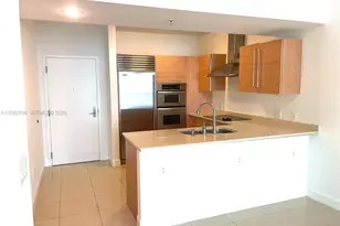 218 SE 14th St, Miami, FL 33131 - Photo 21