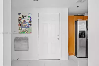 6362 Collins Ave #318, Miami Beach, FL 33141 - Photo 17