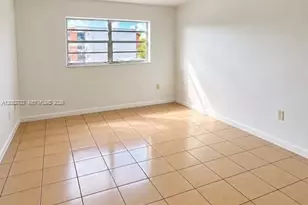 1015 NW 45th Ave, Miami, FL 33126 - Photo 9