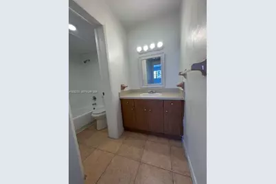 1015 NW 45th Ave #102, Miami, FL 33126 - Photo 9