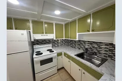 1015 NW 45th Ave #102, Miami, FL 33126 - Photo 5