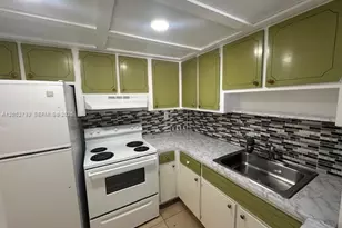 1015 NW 45th Ave, Miami, FL 33126 - Photo 5