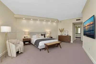 20281 E Country Club Dr #1907, Aventura, FL 33180 - Photo 13