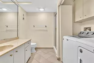 20281 E Country Club Dr, Aventura, FL 33180 - Photo 31