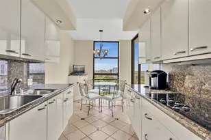 20281 E Country Club Dr, Aventura, FL 33180 - Photo 15