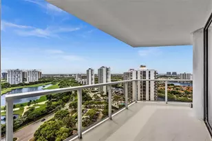 20281 E Country Club Dr, Aventura, FL 33180 - Photo 37