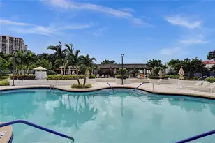 20281 E Country Club Dr, Aventura, FL 33180 - Photo 33