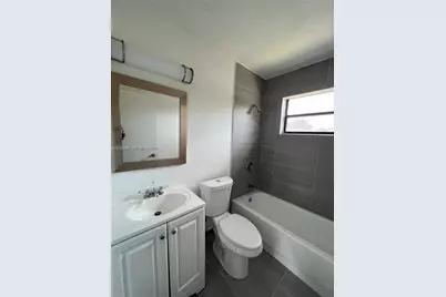 1286 NW 59th St, Miami, FL 33142 - Photo 5