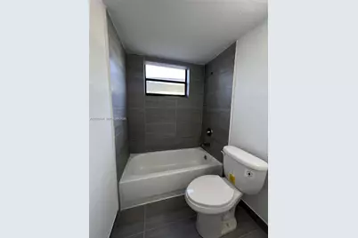 1286 NW 59th St, Miami, FL 33142 - Photo 7
