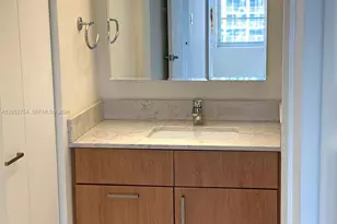 2899 Collins Ave, Miami Beach, FL 33140 - Photo 13