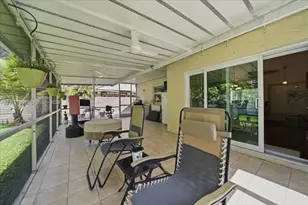 9050 Crescent Dr, Miramar, FL 33025 - Photo 15