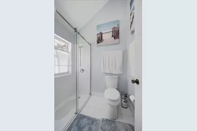 9050 Crescent Dr, Miramar, FL 33025 - Photo 15
