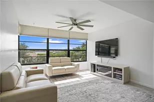 3516 Whitehall Dr, West Palm Beach, FL 33401 - Photo 7
