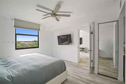 3516 Whitehall Dr #301, West Palm Beach, FL 33401 - Photo 13
