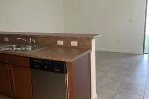 642 SE 32 Nd Ave, Homestead, FL 33033 - Photo 5