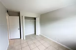 101 NE 41st St, Oakland Park, FL 33334 - Photo 17