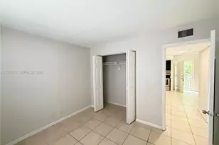 101 NE 41st St, Oakland Park, FL 33334 - Photo 15
