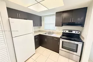101 NE 41st St, Oakland Park, FL 33334 - Photo 7