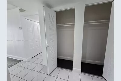 484 NW 165th St Rd #A-112, Miami, FL 33169 - Photo 5