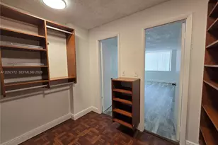 484 NW 165th St Rd, Miami, FL 33169 - Photo 15