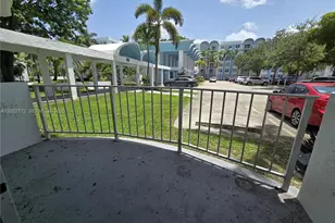 484 NW 165th St Rd, Miami, FL 33169 - Photo 17