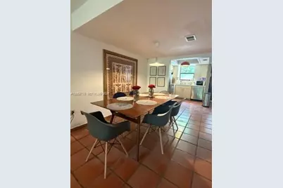 1507 NE 105th St, Miami Shores, FL 33138 - Photo 3