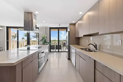 1121 Crandon Blvd #F403, Key Biscayne, FL 33149 - Photo 7